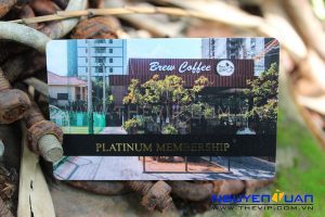 in thẻ nhựa brew coffee