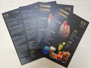 In menu nhựa – giải pháp bền đẹp, chuyên nghiệp cho quán ăn, cafe, nhà hàng
