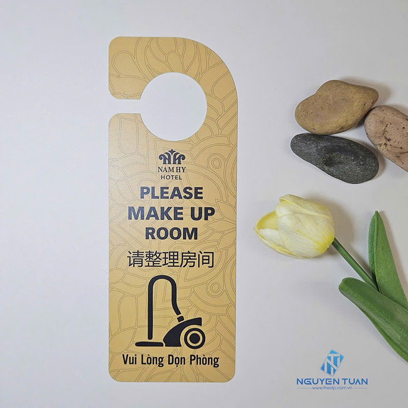 In tag treo phòng
