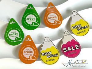 In thẻ nhựa treo (tag treo) theo yêu cầu