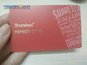 In thẻ nhựa ép kim