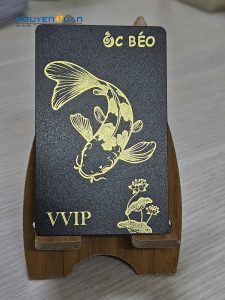 In thẻ nhựa ép kim