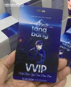In thẻ concert kích thước lớn