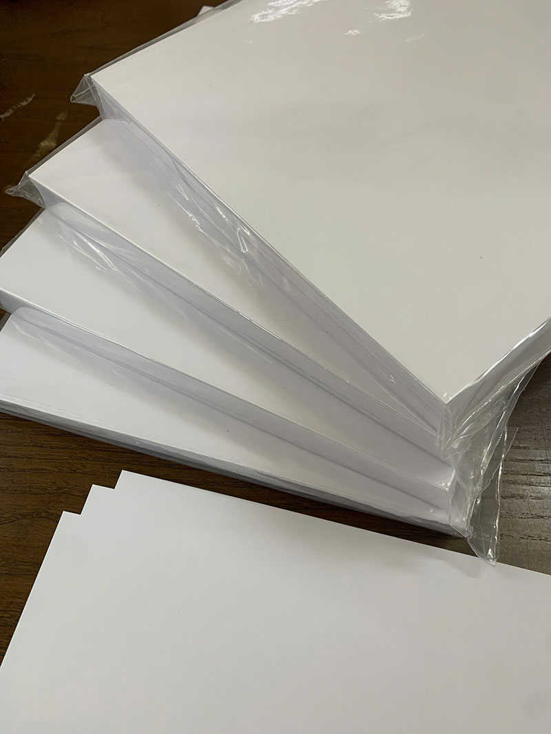 Phôi thẻ nhựa PVC A4 (trắng - 4 lớp)