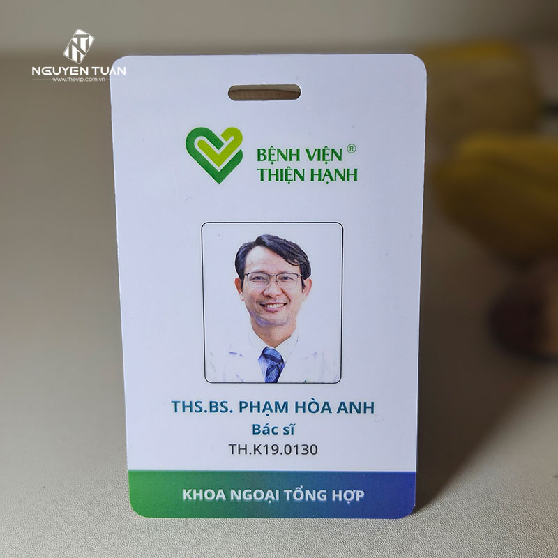Dịch vụ in thẻ nhân viên chuyên nghiệp Nguyên Tuấn