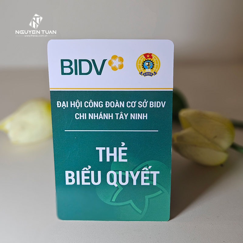 In thẻ nhựa kích thước đặc biệt