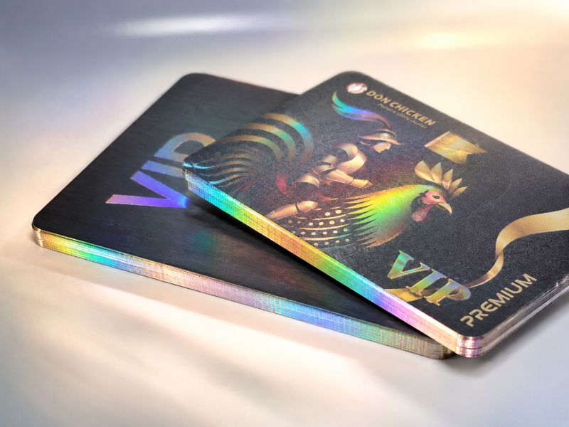 Thẻ nhựa Hologram ánh kim kết hợp phủ viền Hologram